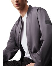 CALVIN KLEIN CK Chaqueta bomber de satén elástico Puerta de Hierro - Chaquetas de hombre - 3
