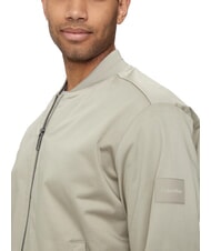 CALVIN KLEIN CK Chaqueta bomber de satén elástico Niebla de Londres - Chaquetas de hombre - 4