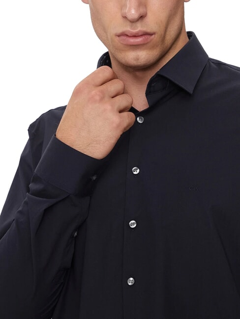 CK Camisa de popelina de algodón de corte entallado cielo nocturno - Camisas de hombre