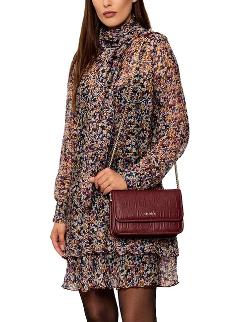 MANHATTAN Bolso convertible con solapa vino tinto - Bolsos Mujer