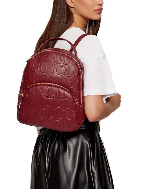 MANHATTAN Mochila mediana con logo en relieve vino tinto - Bolsos Mujer