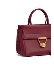 COCCINELLE ARLETTIS Bolso de mano de piel martillada grosella - Bolsos Mujer - 3