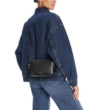 CALVIN KLEIN EMBOSSED LOGO Mini bolso de hombro coco negro/tostado - Bolsos Mujer - 5