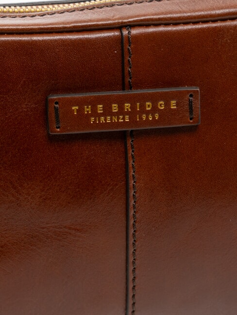 VESPUCCI Bolso de mano de piel con correa de mu&ntilde;eca BROWN - Bolsos Mujer