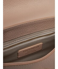 COCCINELLE DEW Bolso bandolera, en piel. rosetas - Bolsos Mujer - 5