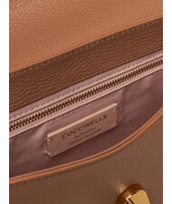 COCCINELLE DEW Bolso de hombro mediano en piel martillada batería - Bolsos Mujer - 6