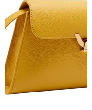 COCCINELLE DEW Bolso de hombro mediano en piel martillada soleado - Bolsos Mujer - 3