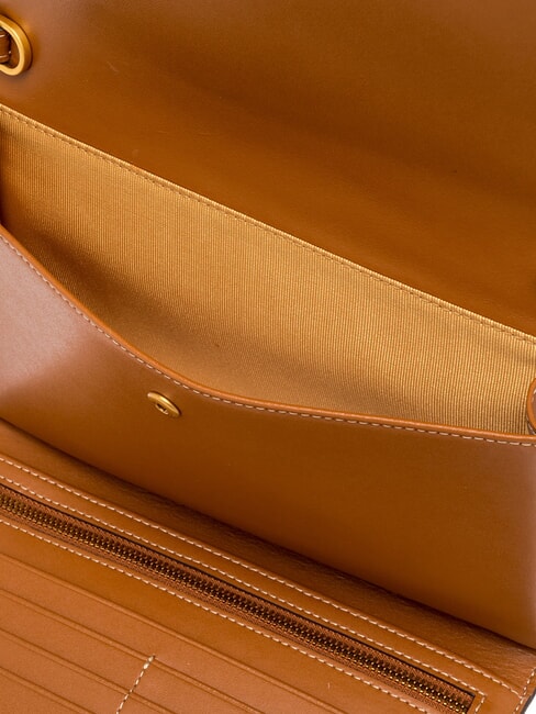 ISA Clutch / Cartera con bandolera coral - Bolsos Mujer