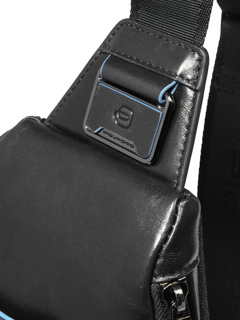 BLUE SQUARE Mochila bandolera de piel con soporte para mini tablet negro - Bandoleras Hombre