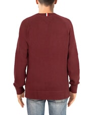 TOMMY HILFIGER TH Su&eacute;ter de algod&oacute;n de cuello redondo con bordado del logo. rojo intenso - Su&eacute;teres de los hombres - 2
