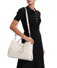 GUESS PHOEBE Bolso de mano, con bandolera logotipo blanquecino - Bolsos Mujer - 5