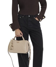 GUESS PHOEBE Bolso de mano, con bandolera logotipo simplemente gris topo - Bolsos Mujer - 5