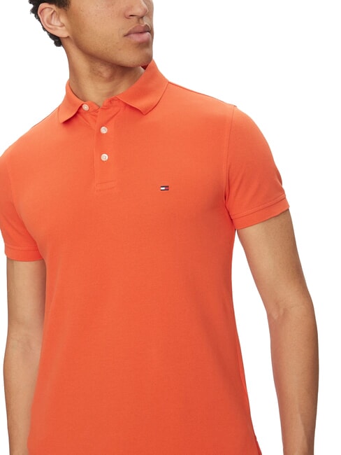 1985  1985 playera tipo polo de corte slim naranja brillante - camisa polo