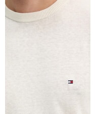 TOMMY HILFIGER TH Su&eacute;ter de cuello redondo en mezcla de lino p&eacute;talo de marfil - Su&eacute;teres de los hombres - 4