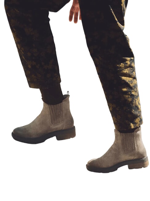 BRIMFIELD Botines bajos de piel gamuza marr&oacute;n media - Zapatos Mujer