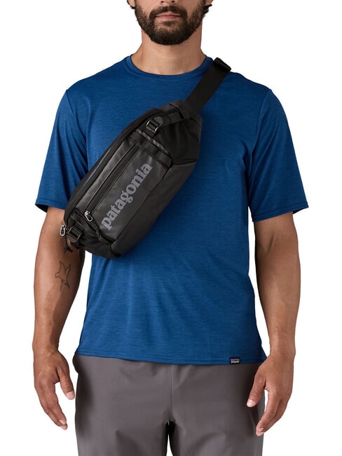 BLACK HOLE Bolsa negro con negro - Ri&ntilde;oneras