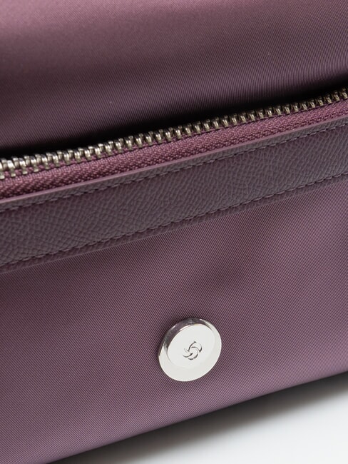 KARISSA EVO Art&iacute;culos esenciales para viajar Burdeos - Neceser