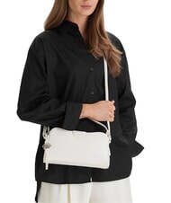 CALVIN KLEIN EMBOSSED LOGO BUSINE Bolso de mano con correa para el hombro. - Bolsos Mujer