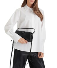 CALVIN KLEIN EMBOSSED LOGO BUSINE Bolso de mano con correa para el hombro. En negro - Bolsos Mujer - 2