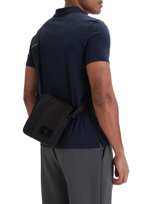 UTILITY CANVAS Bolso de hombro En negro - Bandoleras Hombre