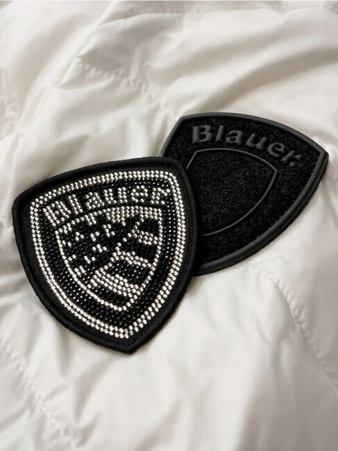 CAMELIA Chaqueta corta acolchada de plumas con capucha. Blanco como la nieve - Chaquetas de plumas de mujer