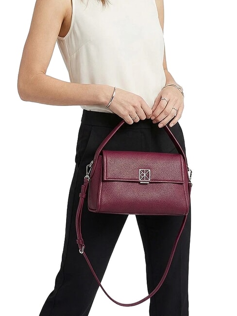 HARDWARE EMBLEM PEBB Bolso de mano con correa para el hombro. rosa seductor - Bolsos Mujer