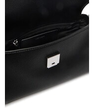 CALVIN KLEIN HARDWARE EMBLEM PEBB Bolso de mano con correa para el hombro. En negro - Bolsos Mujer - 3