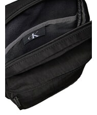 CALVIN KLEIN BOLD LOGO NYLON Bolsa delgada En negro - Bandoleras Hombre - 3