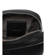 CALVIN KLEIN BOLD LOGO NYLON Bolsa delgada En negro - Bandoleras Hombre - 3