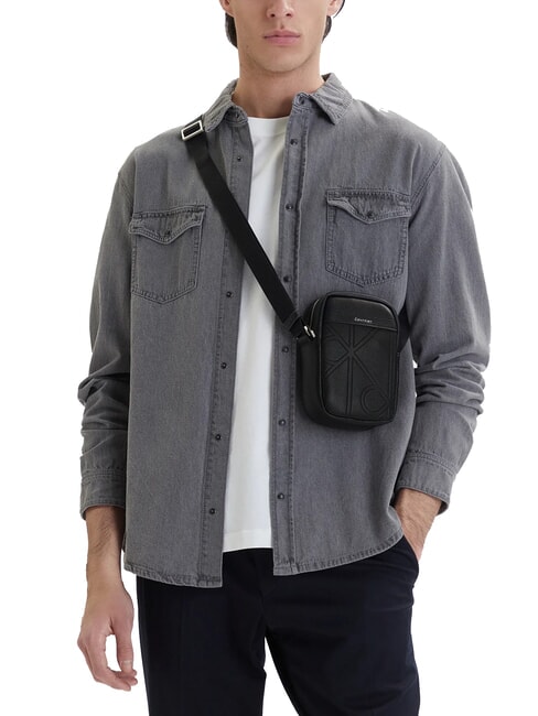 BOLD LOGO NYLON Bolsa delgada En negro - Bandoleras Hombre