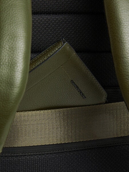 RUSSEL Mochila de cuero para port&aacute;til de 15,6" VERDE - Mochilas para port&aacute;til