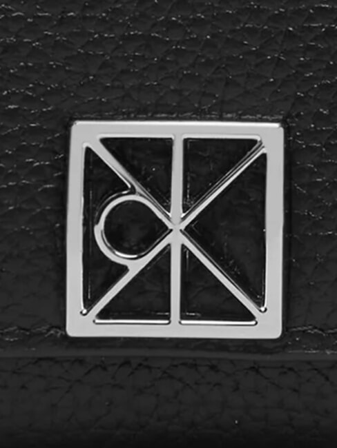 HARDWARE EMBLEM PEBB Cartera con cremallera, de piel. En negro - Carteras Mujer