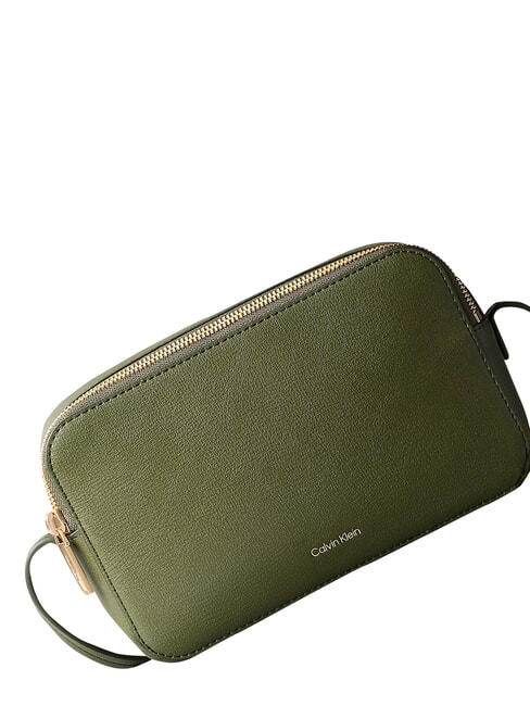 EMBOSSED LOGO Mini bolso de hombro cipr&eacute;s - Bolsos Mujer