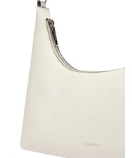 CALVIN KLEIN EMBOSSED LOGO Bolso de hombro, con correa para el hombro aliso blanco - Bolsos Mujer - 4