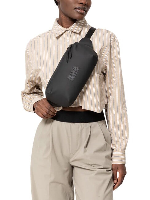 CNNCT F WAIST Bolsa negro mate - Ri&ntilde;oneras