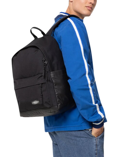 ICON PAKR Mochila sobre negro - Mochilas Escuela & Tiempo Libre