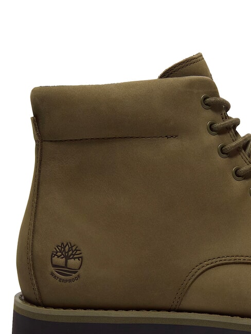 ALDEN BROOK Bot&iacute;n de piel impermeable nobuk de color verde oliva oscuro - Zapatos Hombre