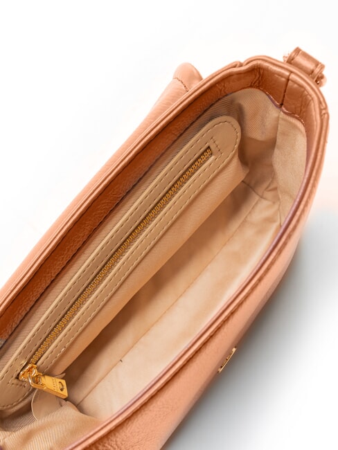 EMBOSSED Bolso de hombro casta&ntilde;a - Bolsos Mujer