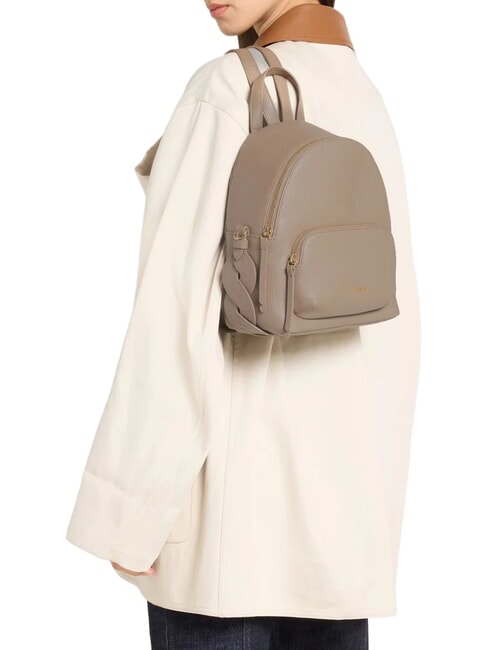 CHARLOTTE Mochila de cuero topo c&aacute;lido - Bolsos Mujer