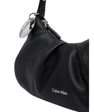 CALVIN KLEIN ENGRAVED HW Bolso de hombro En negro - Bolsos Mujer - 5