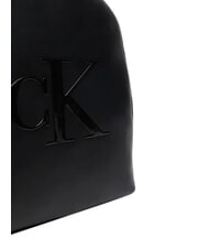 CALVIN KLEIN BOLD CK Mochila para port&aacute;til, bolsillo &uacute;nico En negro - Bolsos Mujer - 5