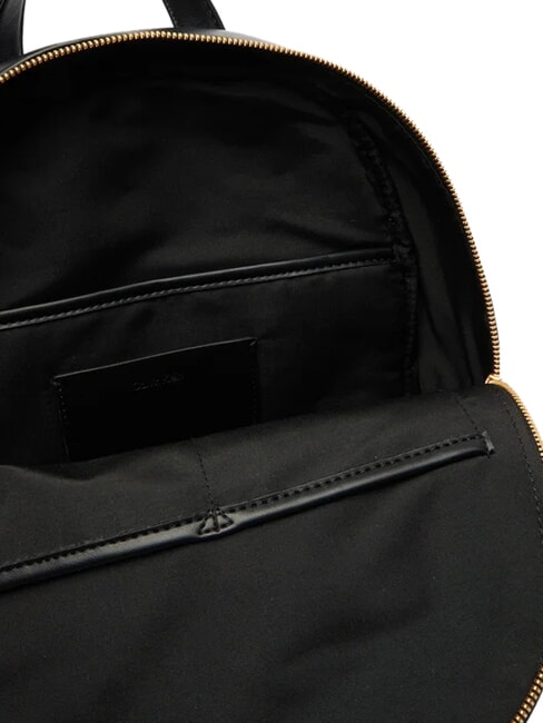 BOLD CK Mochila para port&aacute;til, bolsillo &uacute;nico En negro - Bolsos Mujer