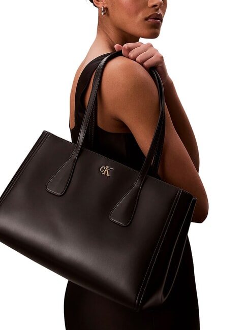 CK MEDIUM  El bolso de hombro En negro - Bolsos Mujer