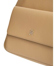 TOMMY HILFIGER TH ICON Mochila con bolsillo frontal caqui cl&aacute;sico - Bolsos Mujer - 5