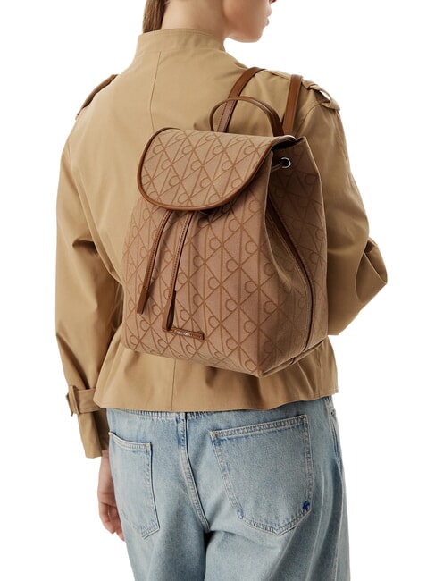 EMBLEM AOP Mochila con bolsillo interior tallo de ma&iacute;z/tbd aop jqd - Bolsos Mujer