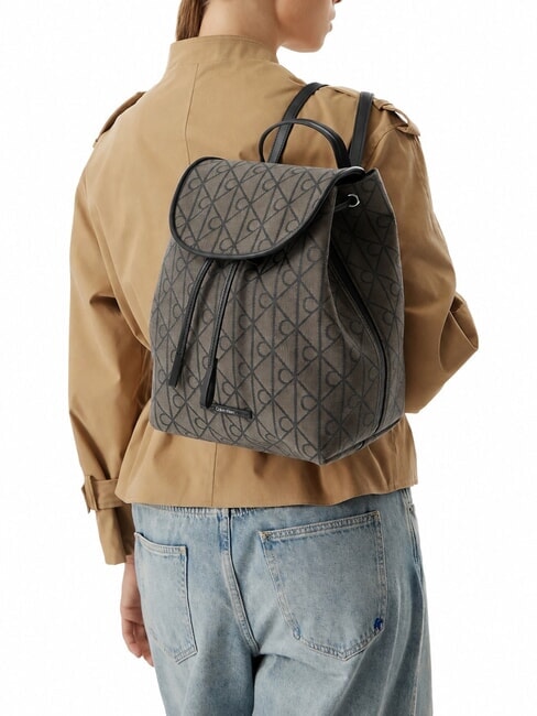 EMBLEM AOP Mochila con bolsillo interior loto beige / negro aop - Bolsos Mujer