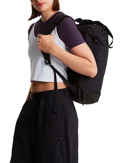 W NEVER STOP Mochila con soporte para port&aacute;til tnf negro-npf - Mochilas Escuela & Tiempo Libre