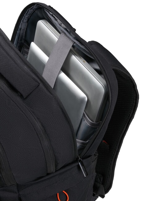 AT WORK NXT Mochila de viaje con soporte para port&aacute;til de 15,6". NEGRO - Mochilas Escuela & Tiempo Libre