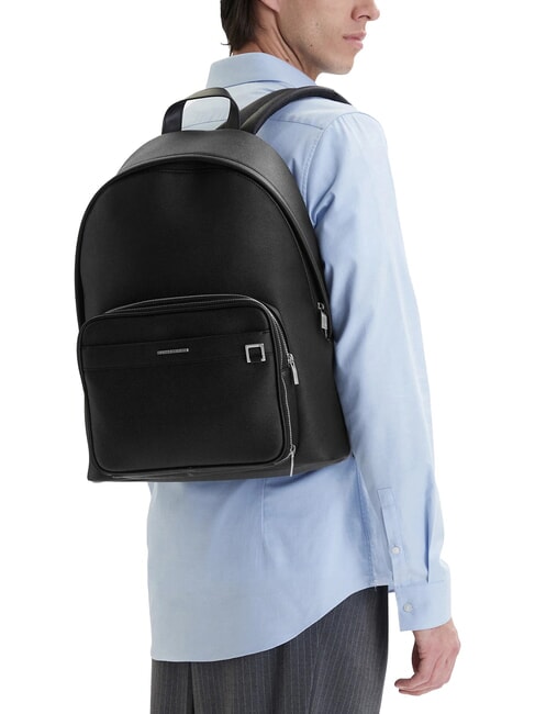 NEW YORK Mochila para port&aacute;til de 15 pulgadas negro - Mochilas Escuela & Tiempo Libre