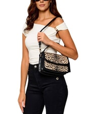 GUESS AUDREY                                   Bolso de mano con correa para el hombro, de piel. leopardo - Bolsos Mujer - 3
